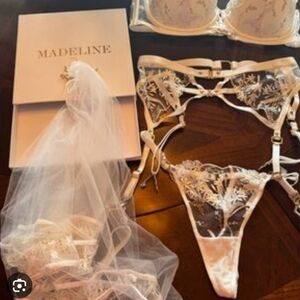 Honey Birdette Madeline Ivory Veil O/S